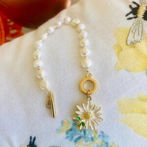 Baroque Pearl Bracelet With Flower And Bee Charm